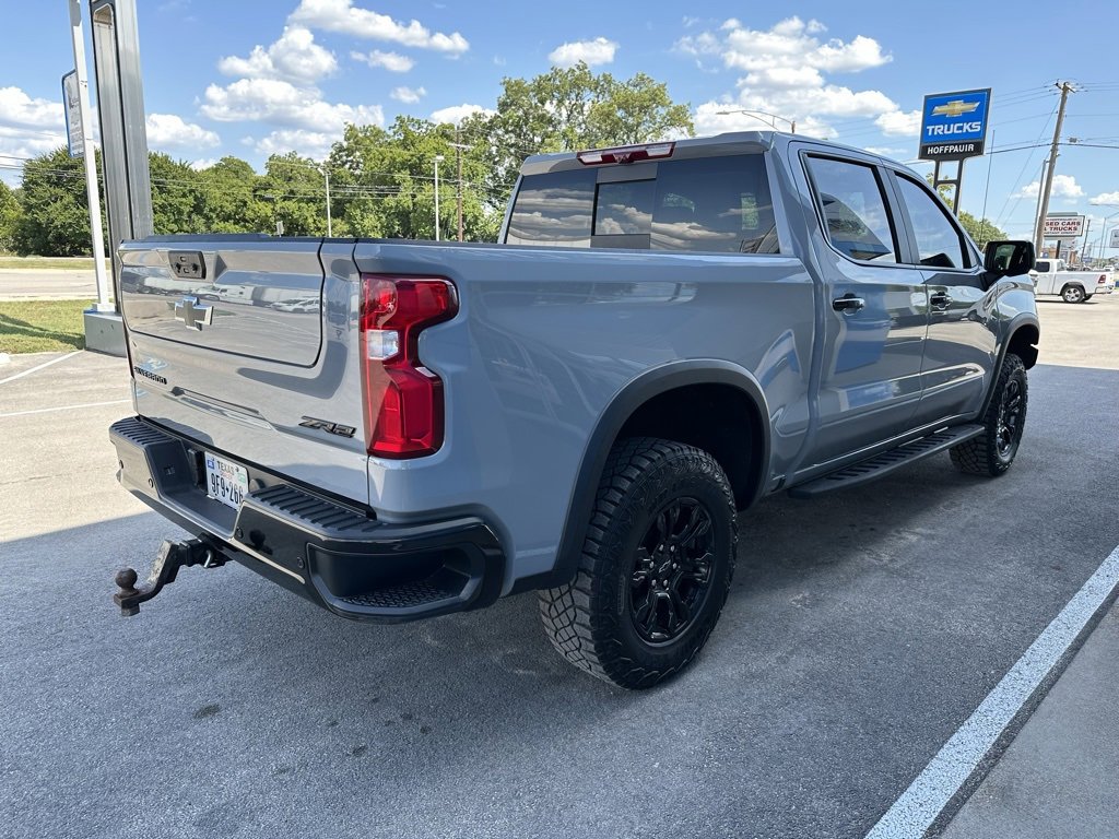 Used 2025 Chevrolet Silverado 1500 ZR2 w/ Technology Package image 6