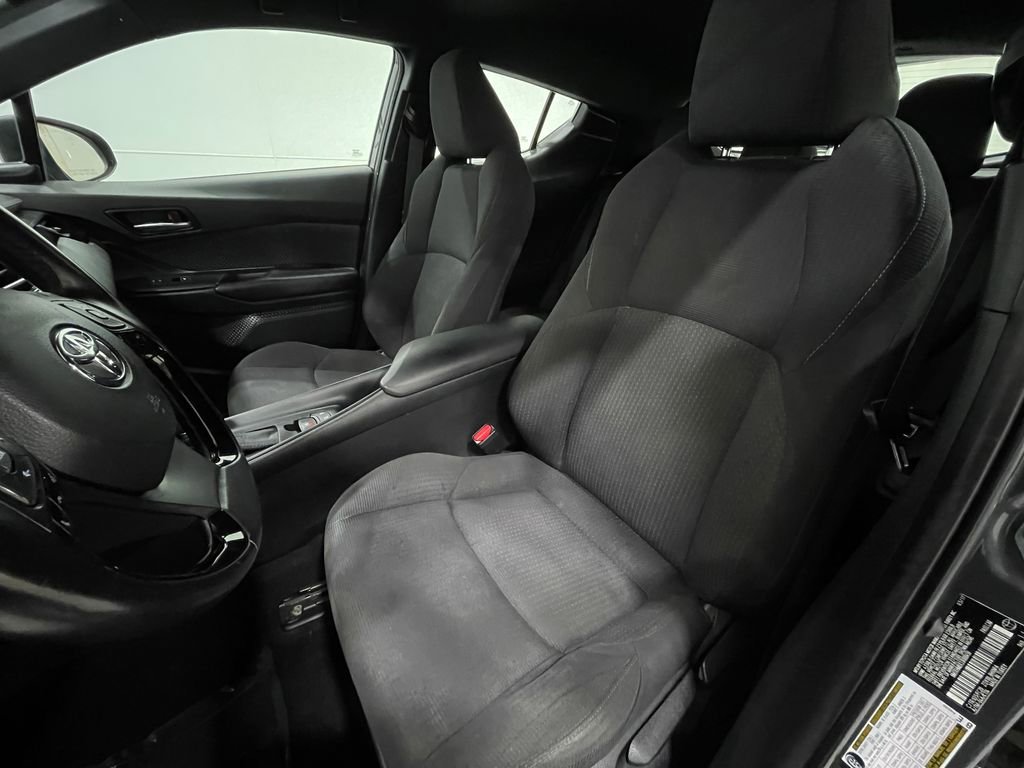 Used 2018 Toyota C-HR XLE image 12
