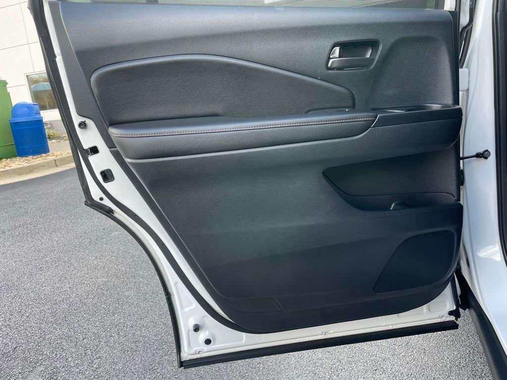 Certified 2023 Honda Passport TrailSport image 37