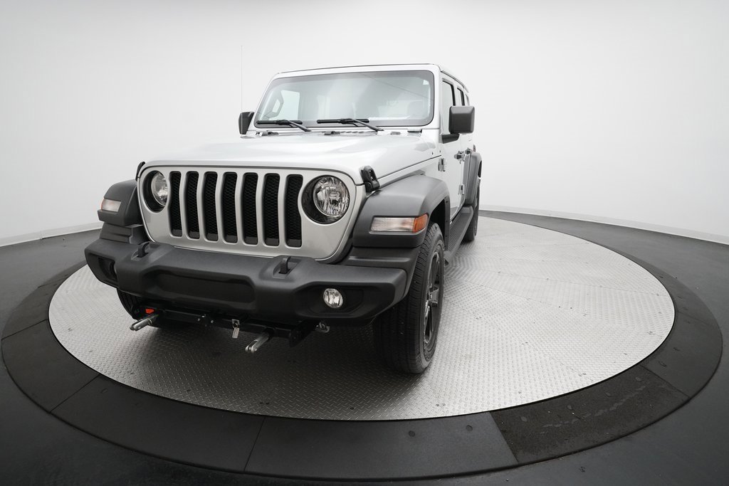 Used 2023 Jeep Wrangler Sport image 32