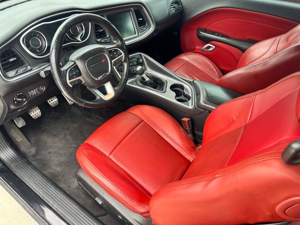 Used 2015 Dodge Challenger R/T Plus RWD image 25