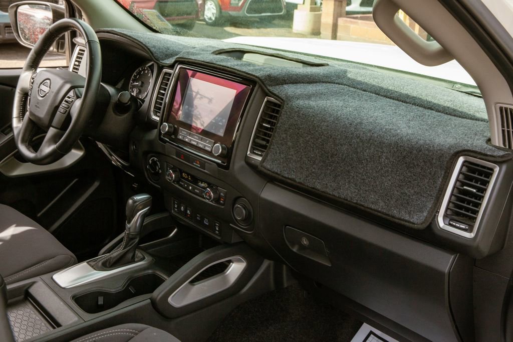 Used 2023 Nissan Frontier SV w/ SV Convenience Package AWD/4WD image 11