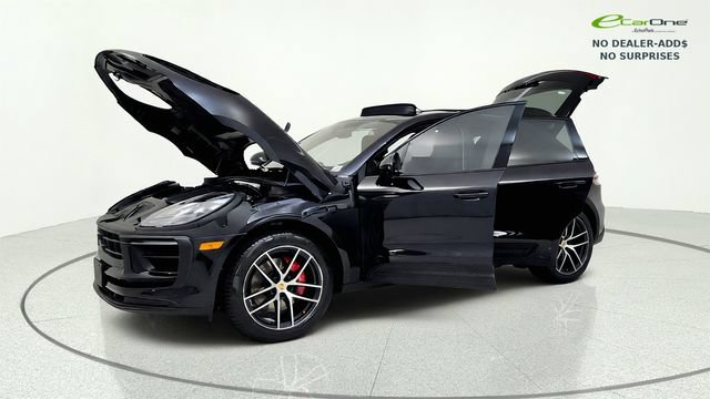 Used 2024 Porsche Macan S AWD/4WD image 14