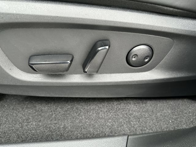Used 2026 Nissan Pathfinder Rock Creek AWD/4WD image 16