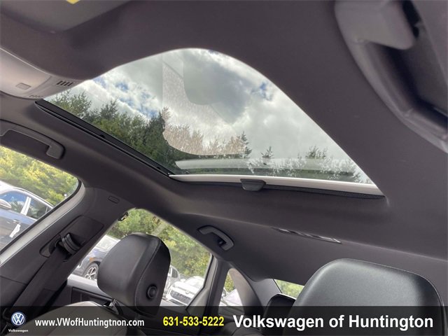 Certified 2019 Volkswagen Jetta R-Line w/ R-Line Cold Weather Package image 16