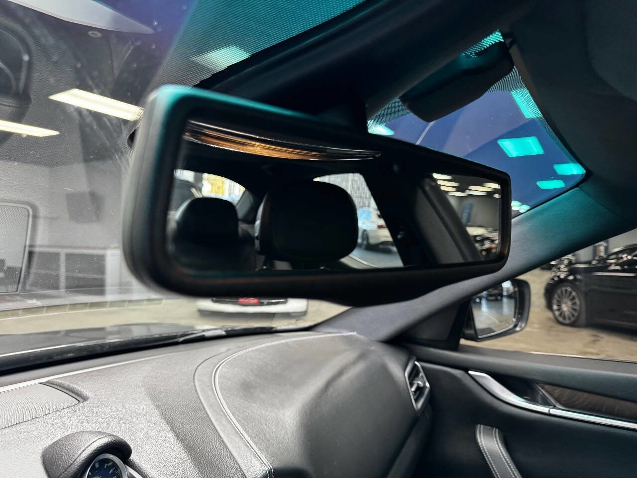 Used 2016 Maserati Ghibli S image 26