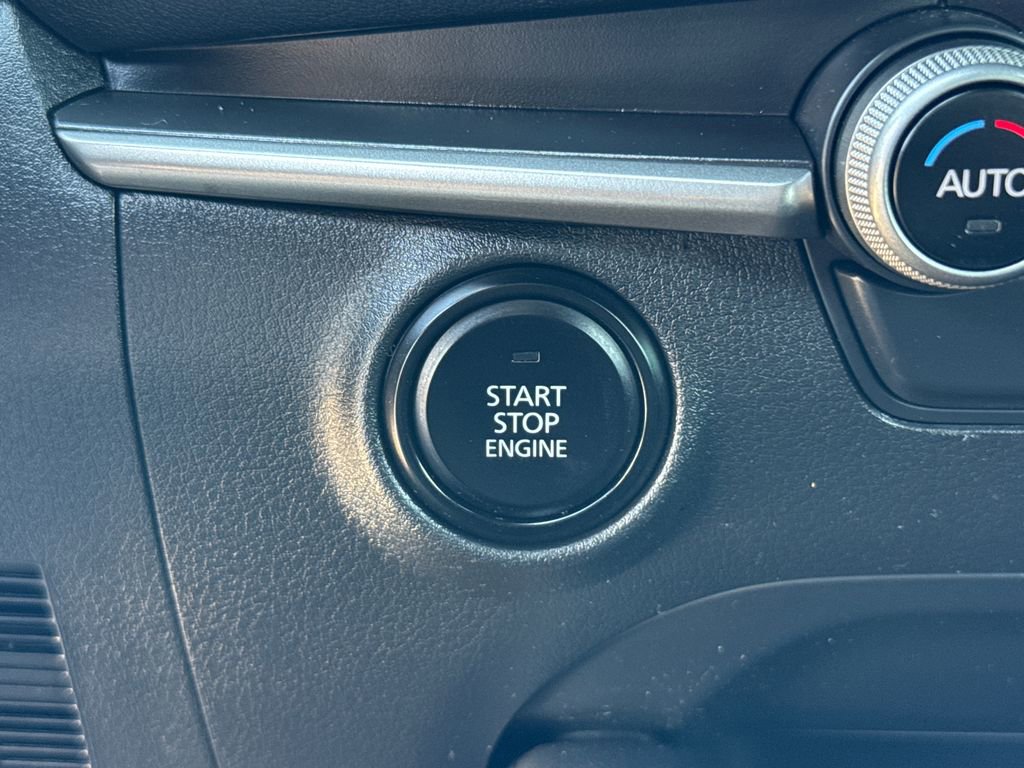 Used 2022 MAZDA MAZDA3 s image 29