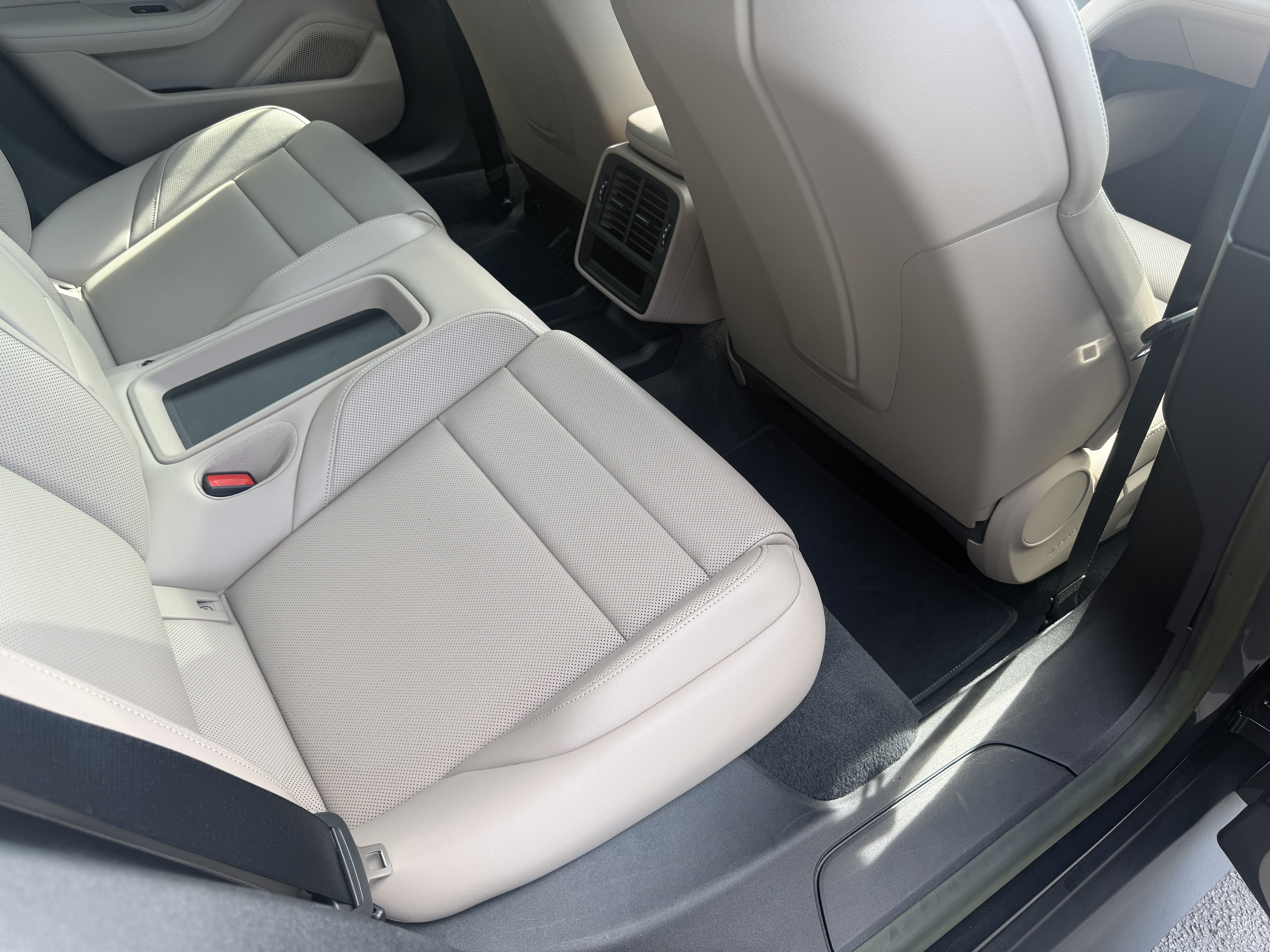 Certified 2023 Porsche Taycan RWD image 19