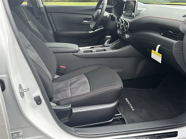 Certified 2025 Nissan Sentra SR image 14