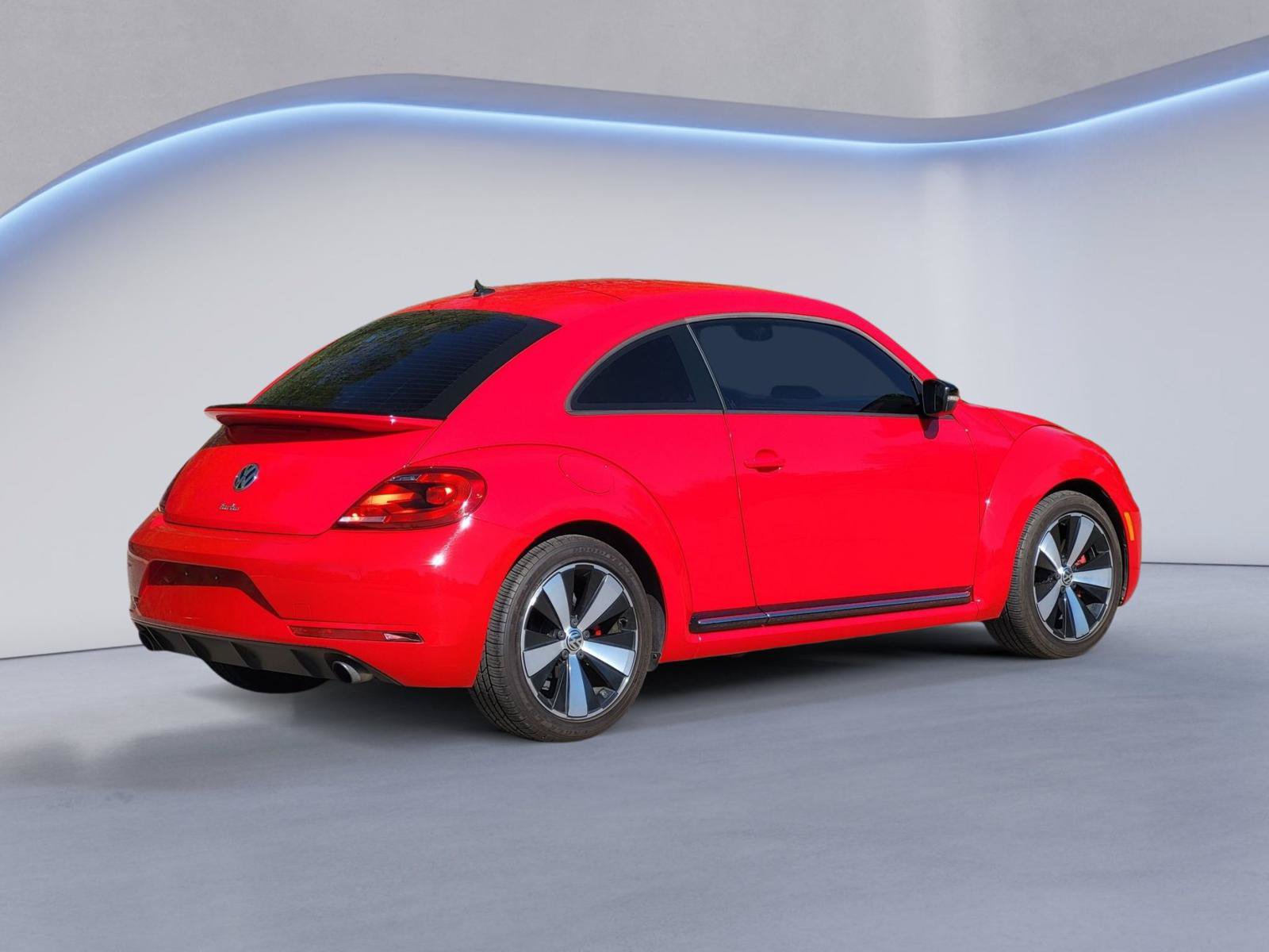 Used 2013 Volkswagen Beetle 2.0T FWD image 5