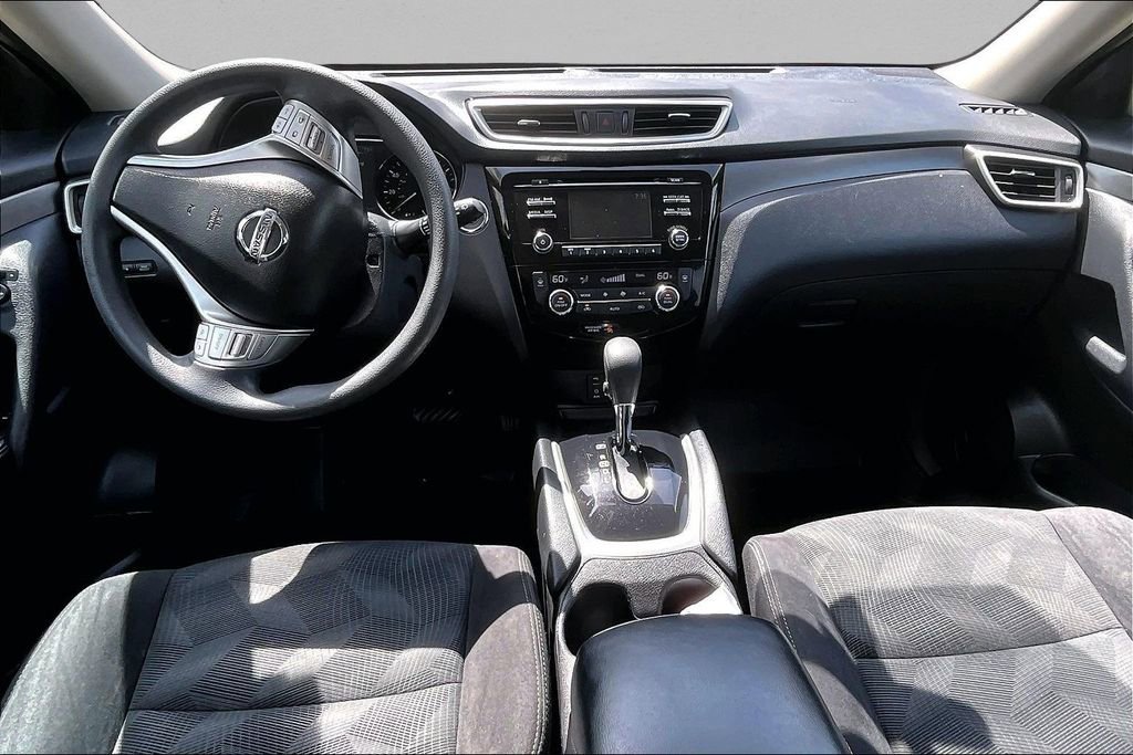 Used 2015 Nissan Rogue SV FWD image 8