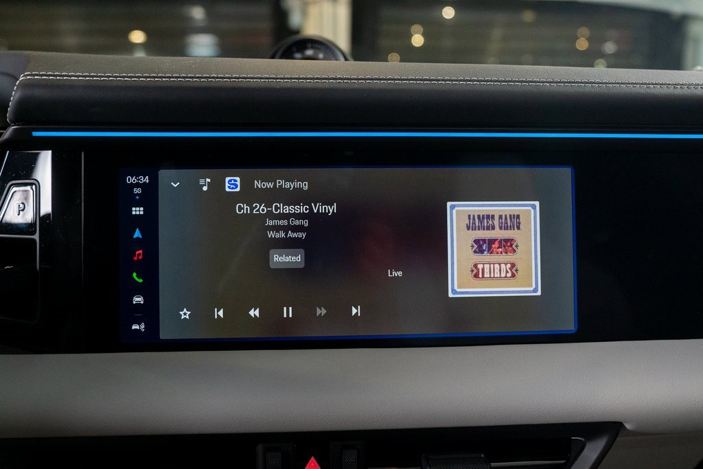 New 2025 Porsche Macan Turbo Electric image 33