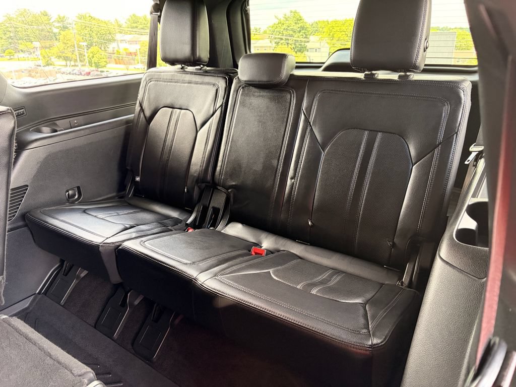 Used 2021 Ford Expedition Max Limited AWD/4WD image 12