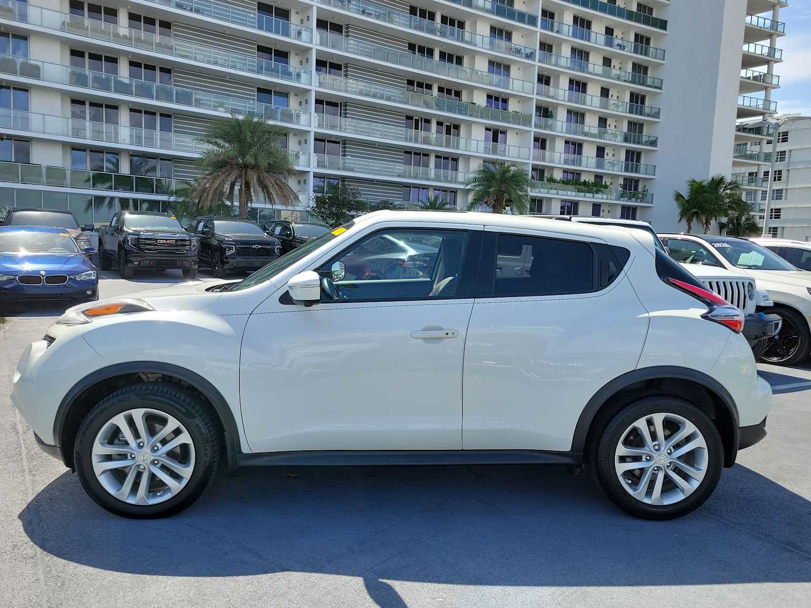 Used 2016 Nissan Juke SL FWD video 3