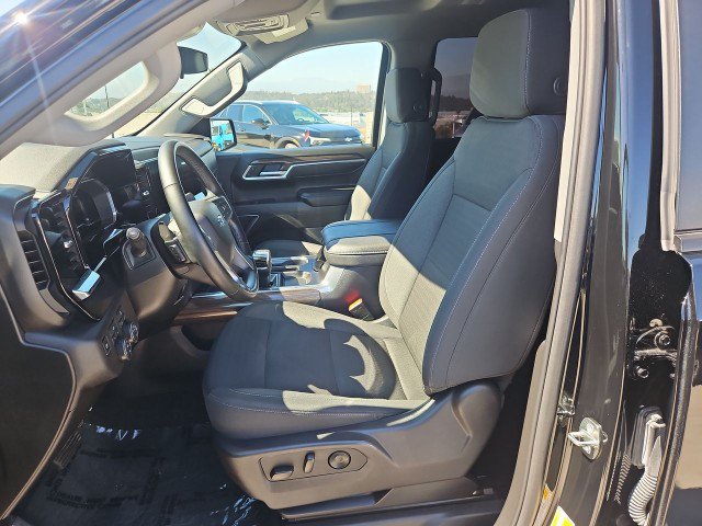 Used 2024 Chevrolet Silverado 1500 RST w/ Convenience Package II AWD/4WD image 18