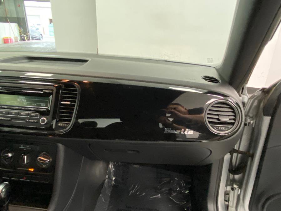 Used 2014 Volkswagen Beetle 1.8T image 23