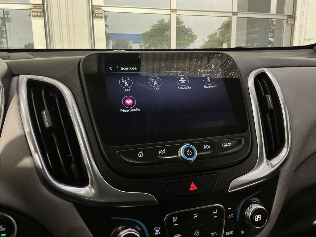 Used 2021 Chevrolet Equinox LT AWD/4WD image 19