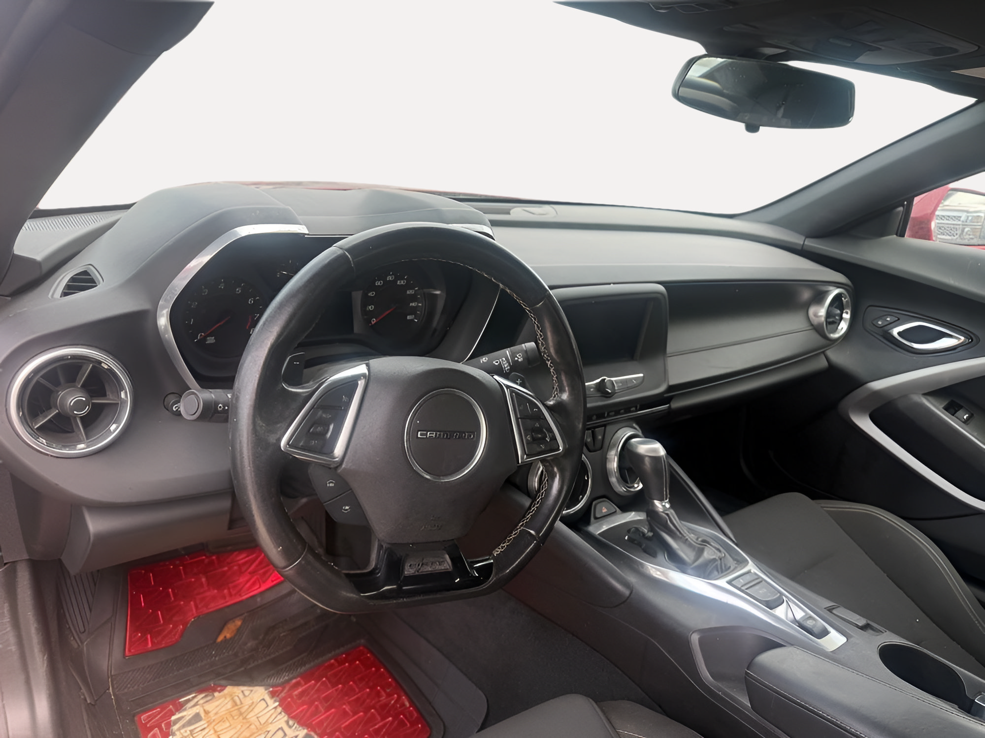 Used 2017 Chevrolet Camaro LT RWD image 4
