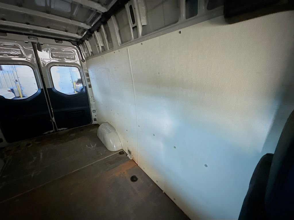 Used 2019 Freightliner Sprinter 144 RWD image 14