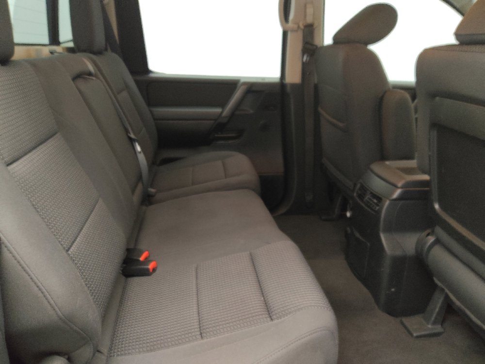 Used 2014 Nissan Titan SV w/ SV Value Truck Package RWD image 19