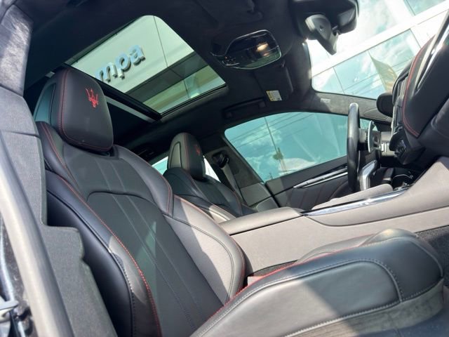Used 2022 Maserati Levante Modena AWD/4WD image 10
