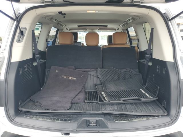 Used 2017 Nissan Armada Platinum w/ Interior Lighting Package image 9