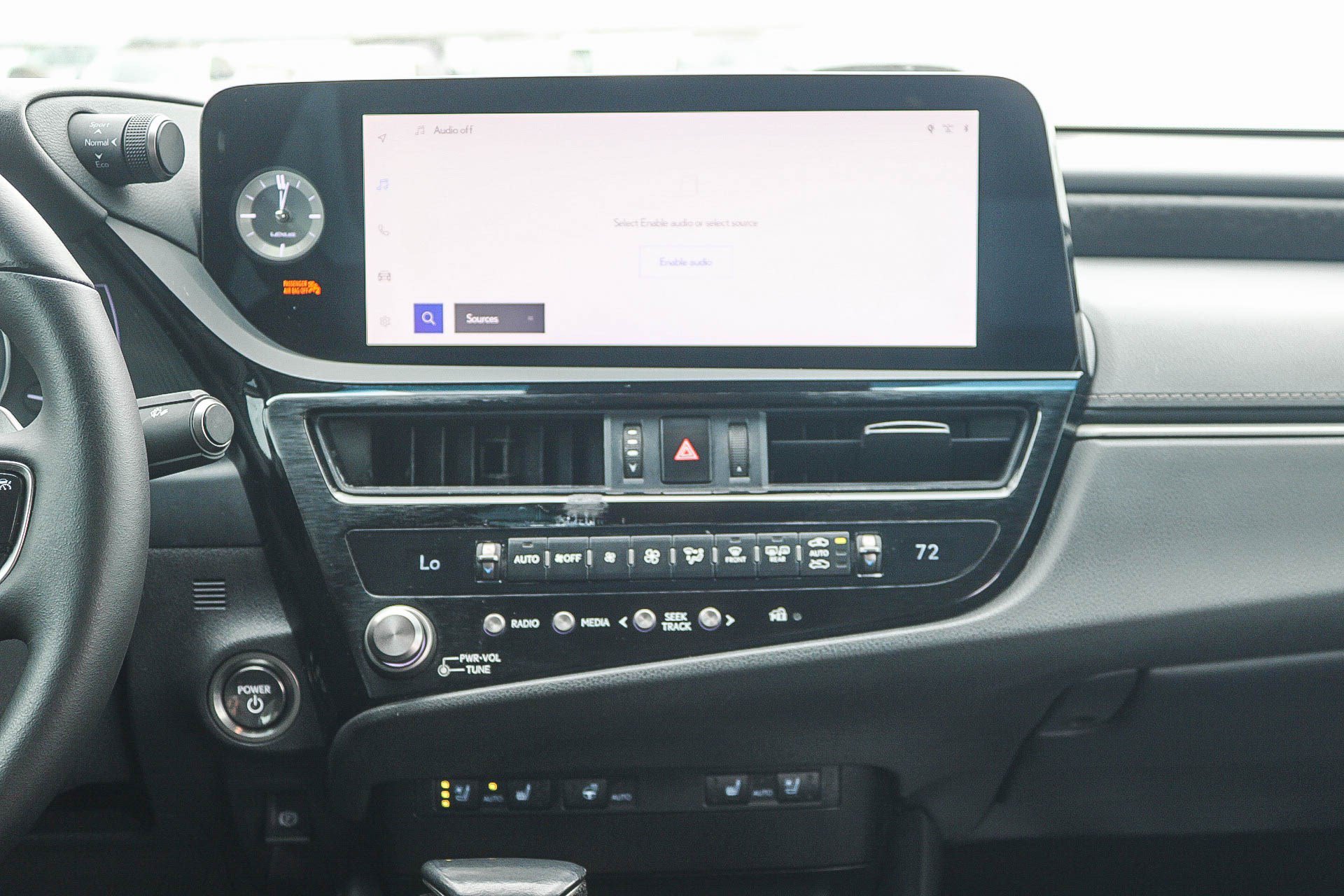 Used 2024 Lexus ES 300h w/ Premium Package FWD image 14