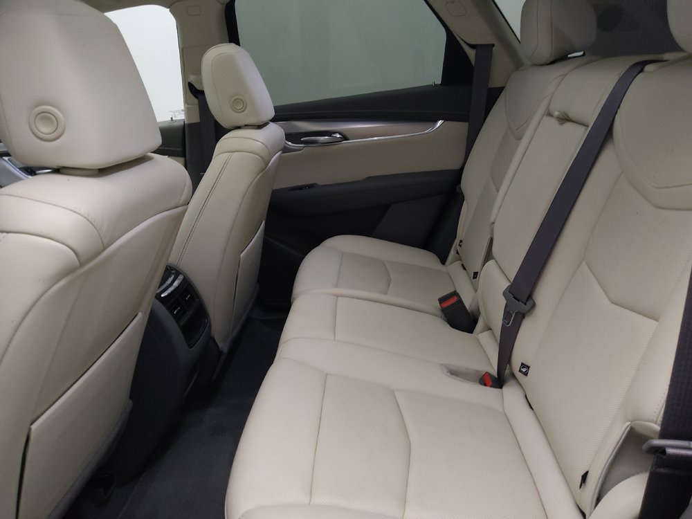 Used 2021 Cadillac XT5 Premium Luxury FWD image 18