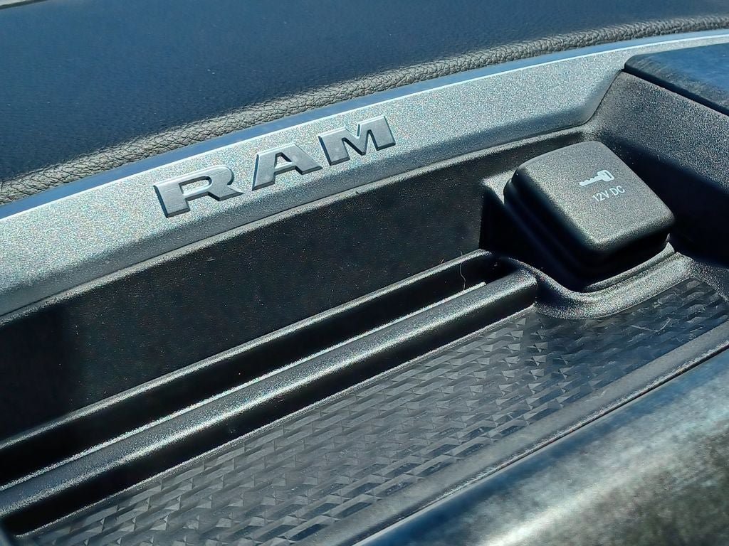 Used 2019 RAM 1500 Big Horn AWD/4WD image 18