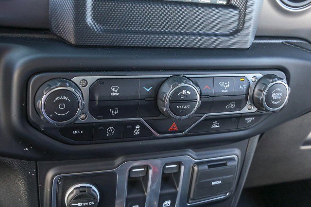 Used 2023 Jeep Wrangler Sport S image 16