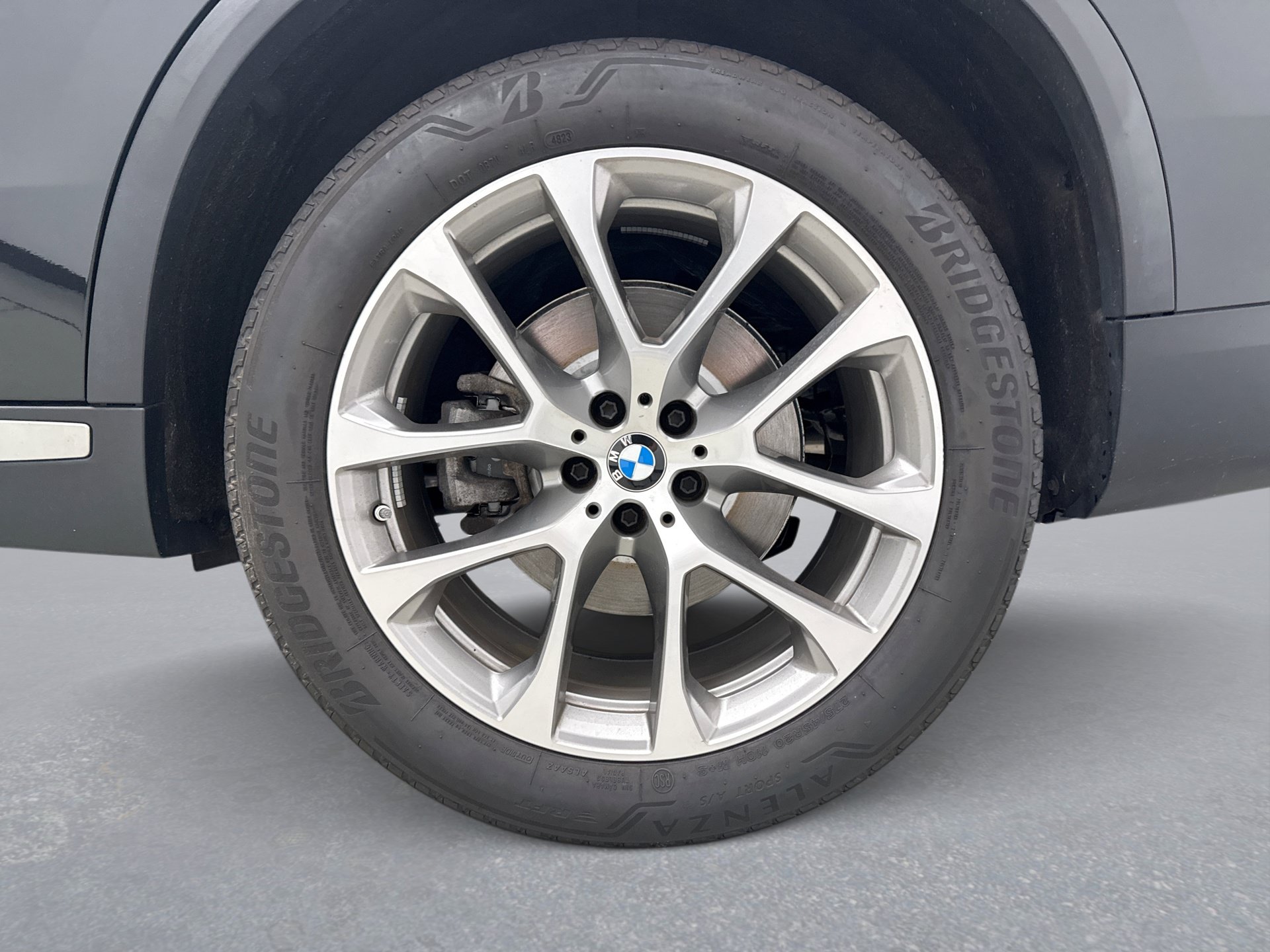 Used 2024 BMW X5 xDrive40i w/ Premium Package AWD/4WD image 22