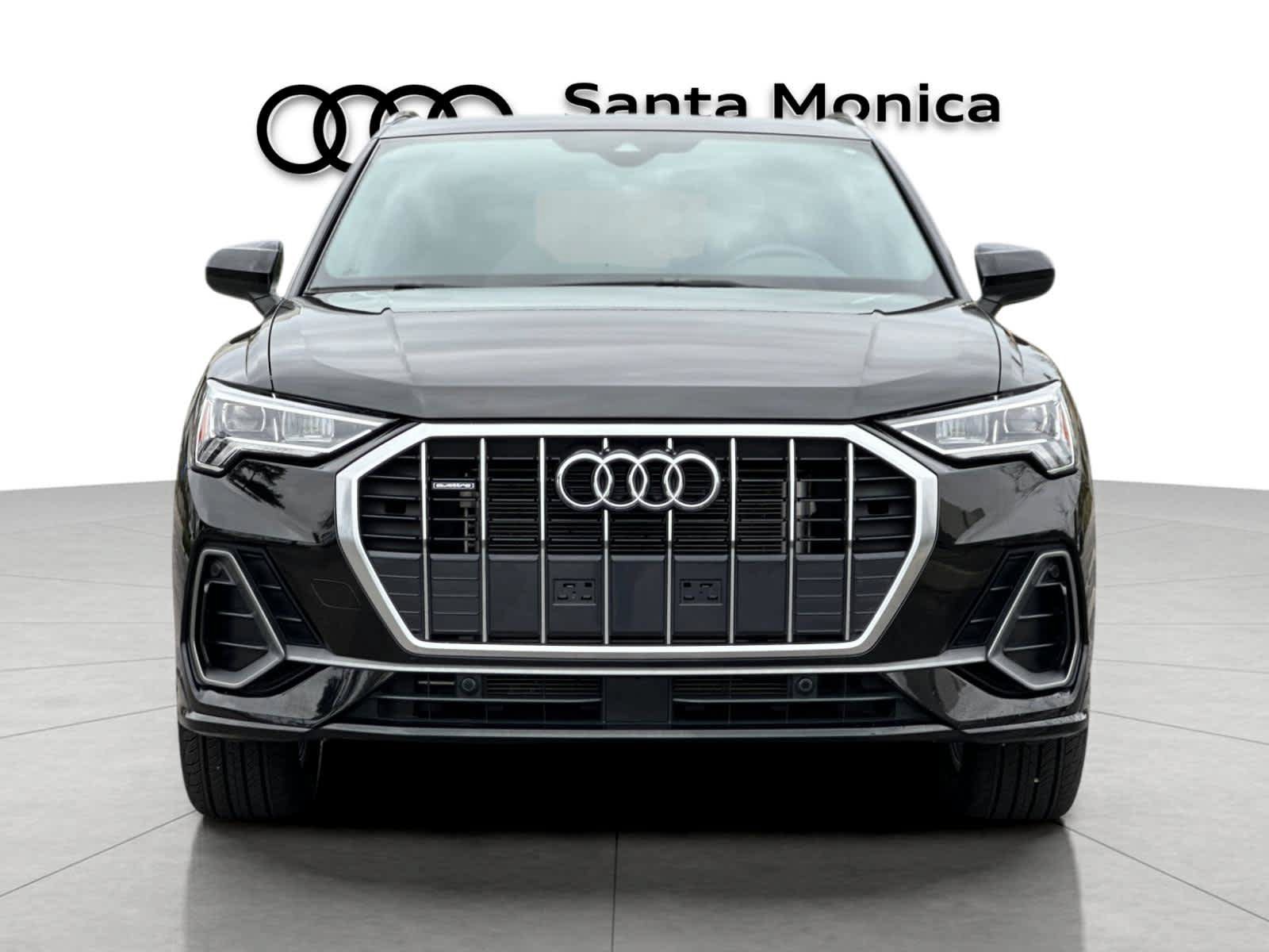 Used 2023 Audi Q3 2.0T Premium w/ Convenience Package AWD/4WD image 10