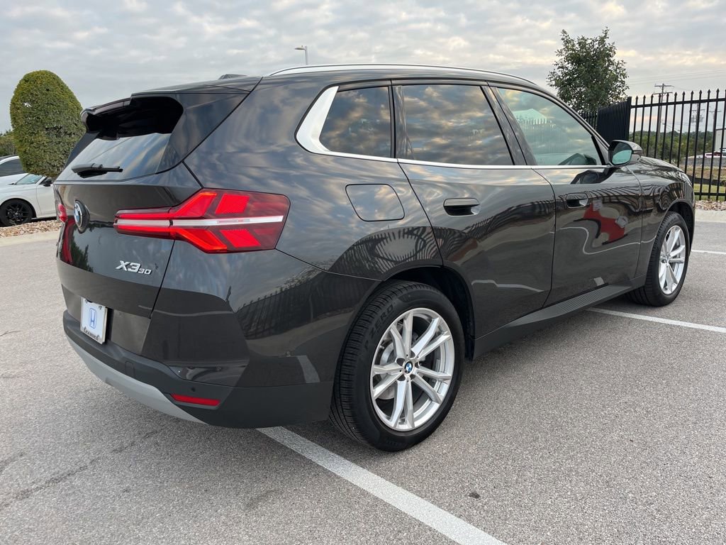 Used 2025 BMW X3 xDrive30i image 4