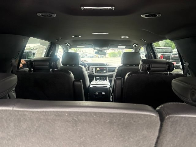 Used 2023 GMC Yukon Denali AWD/4WD image 30