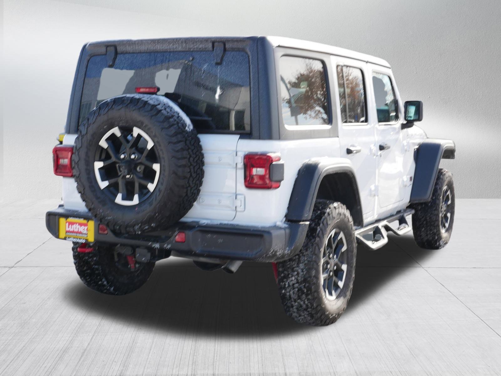 Used 2024 Jeep Wrangler Unlimited Rubicon image 6
