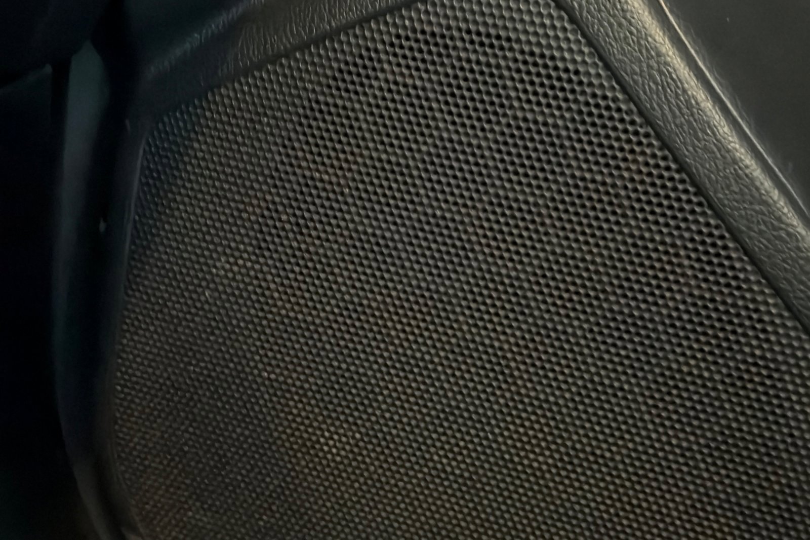 Used 2015 Subaru Forester 2.5i image 24