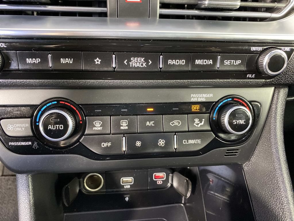 Used 2022 Kia Niro Touring Special Edition FWD image 22