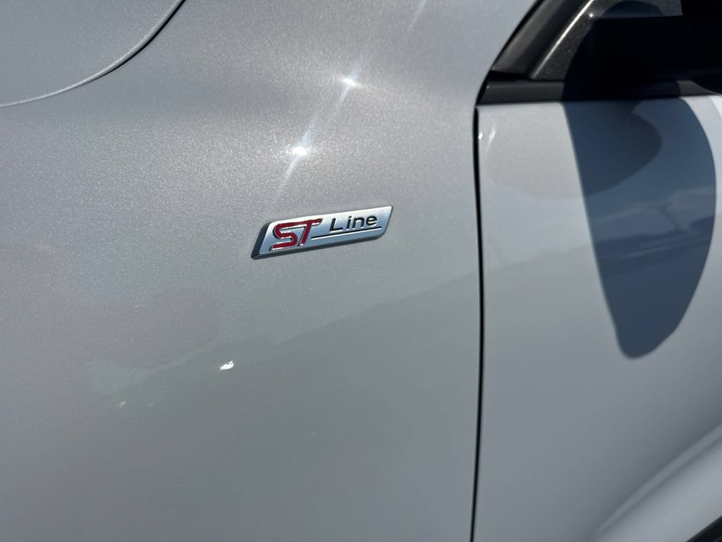 Used 2025 Ford Escape ST-Line FWD image 20