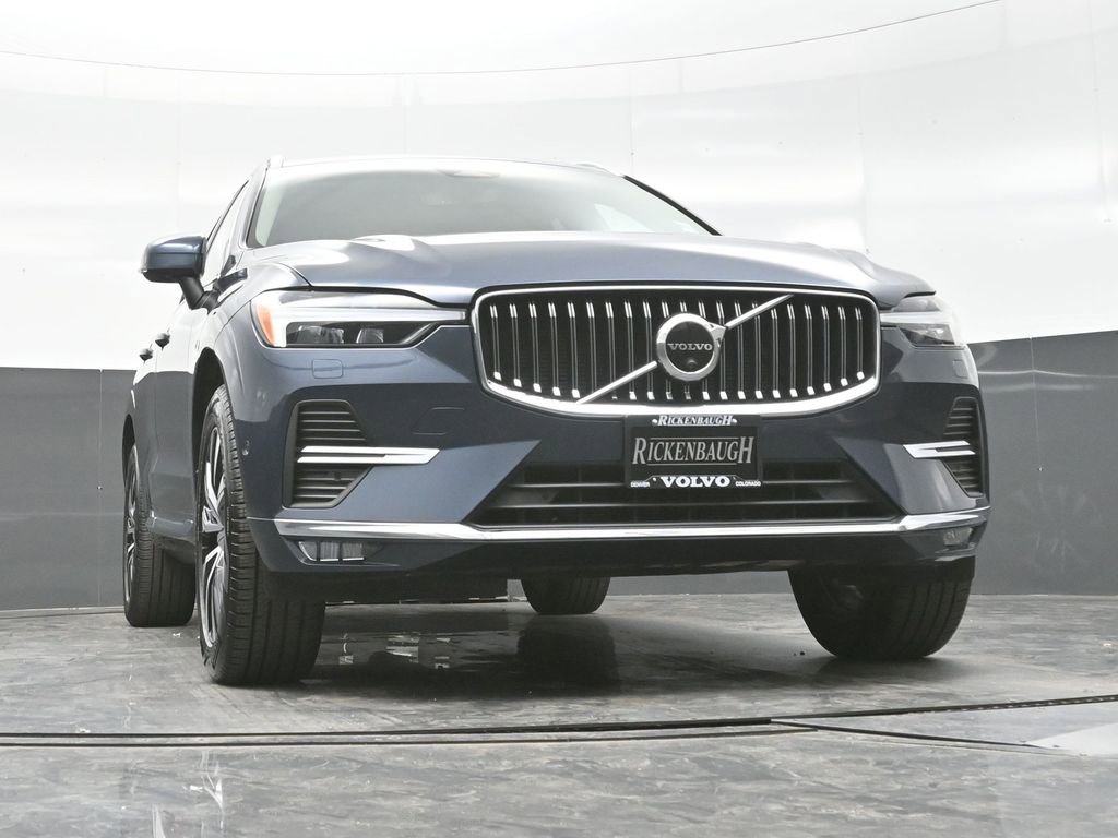 Used 2023 Volvo XC60 B5 Plus image 21