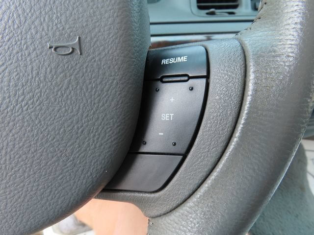 Used 2005 Mercury Grand Marquis LS RWD image 18