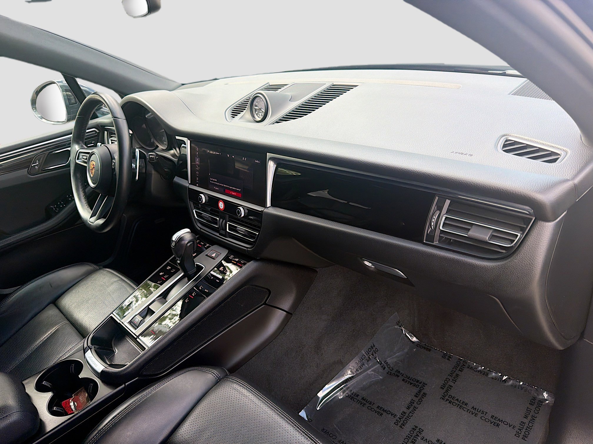 Used 2023 Porsche Macan image 30