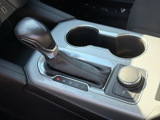 Used 2020 Chevrolet Blazer LT FWD image 29