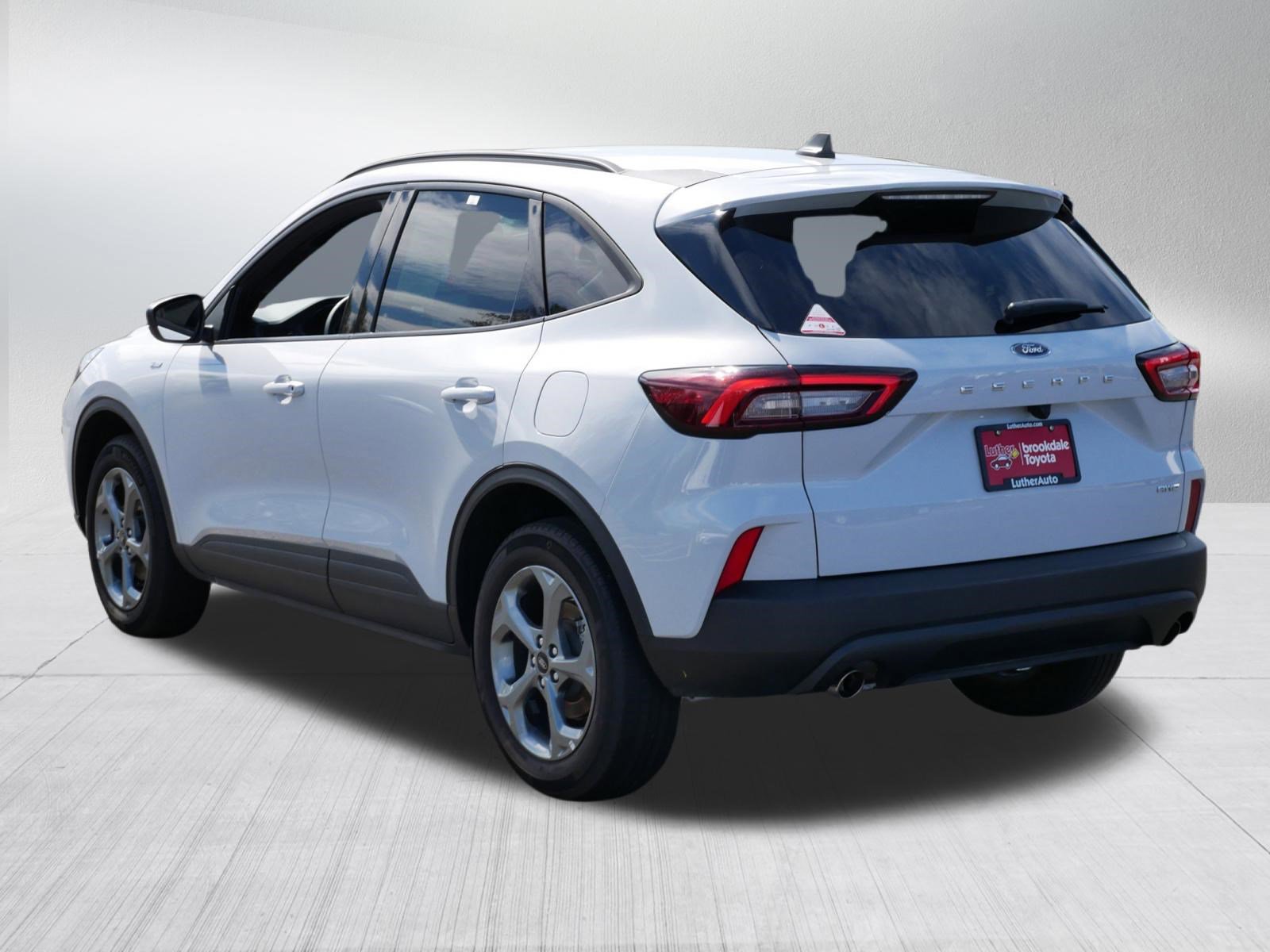 Used 2025 Ford Escape ST-Line AWD/4WD image 5