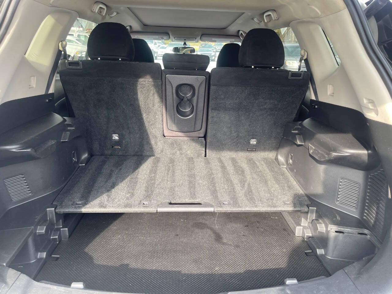 Used 2014 Nissan Rogue SV w/ SV Premium Package AWD/4WD image 24