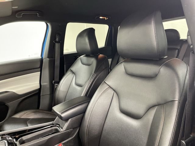 Used 2024 Jeep Compass Limited image 19