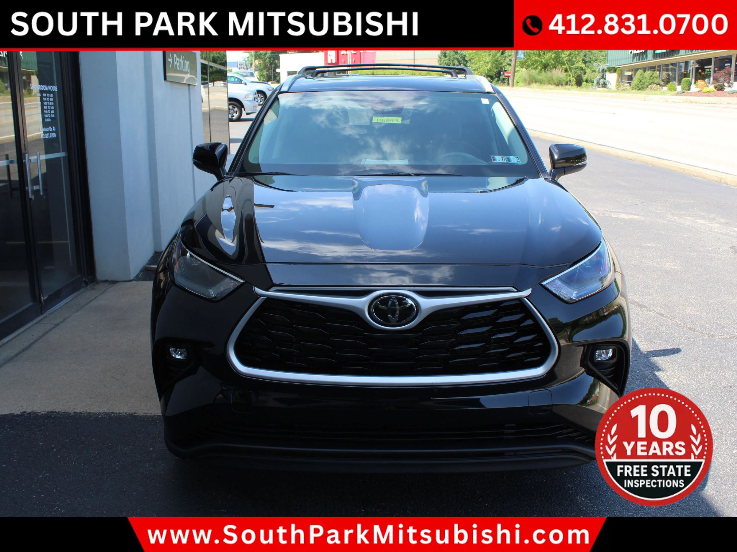 Used 2022 Toyota Highlander XLE AWD/4WD image 4
