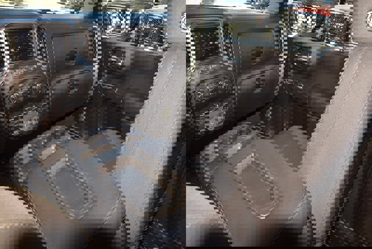 Used 2020 Chevrolet Silverado 1500 Custom w/ Custom Value Package image 17