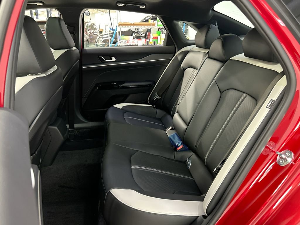 Used 2025 Kia K5 GT-Line w/ GT-Line Premium Package image 26