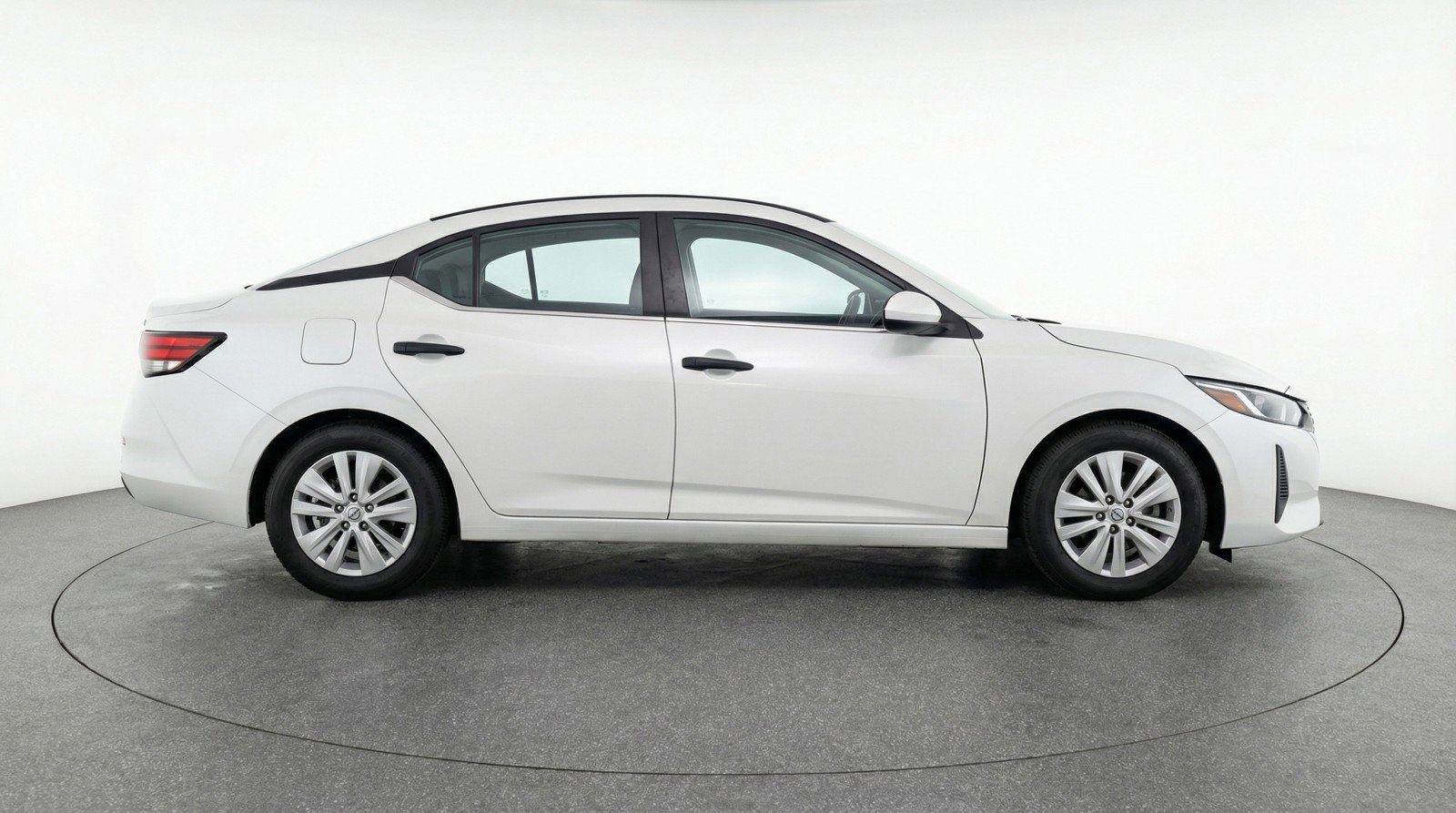 Used 2025 Nissan Sentra S FWD image 11