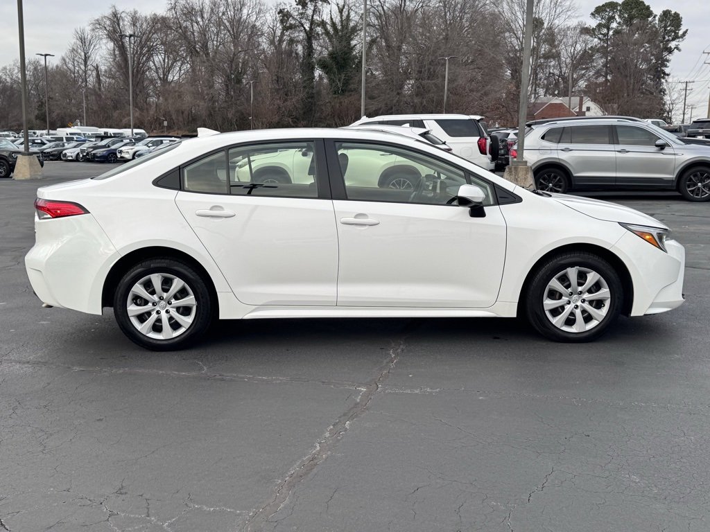 Used 2023 Toyota Corolla LE image 4